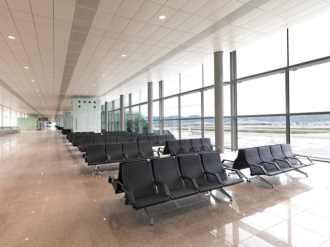 HR Aeropuerto del Prat Barcelona Espana 01
