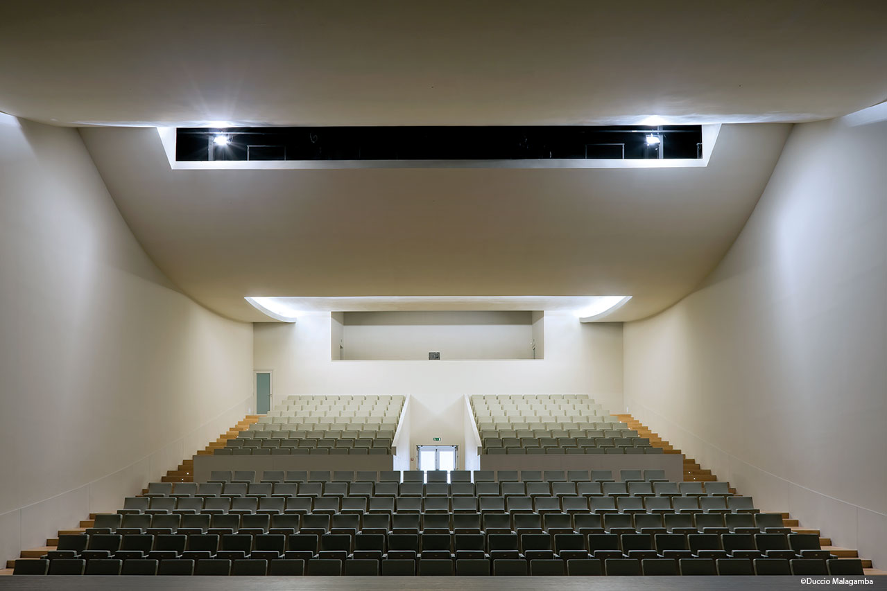 Teatre auditori de Llinars del Vallès