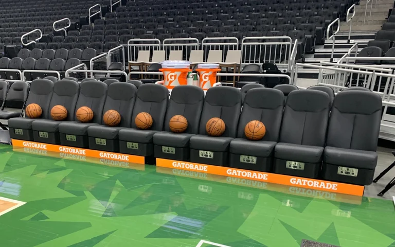 Banquillo calefactado Milwaukee Bucks